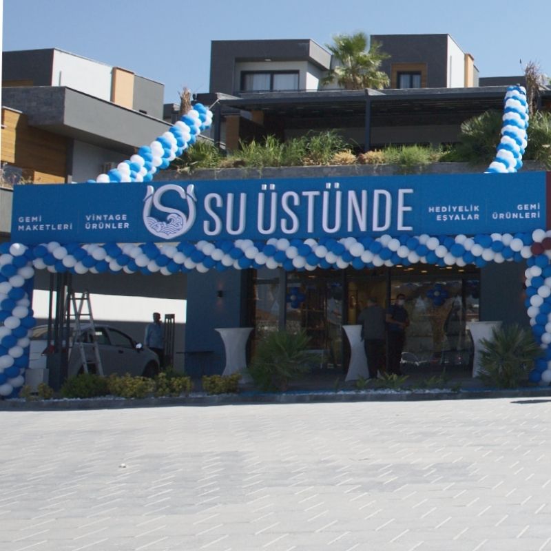 Su Üstünde Kuşadası Şubesi’nde Deniz Tutkunları İle Buluşuyor!